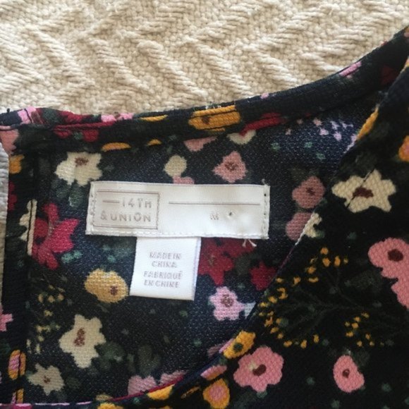 14th & Union navy spring dainty floral tank top - Picture 5 of 8